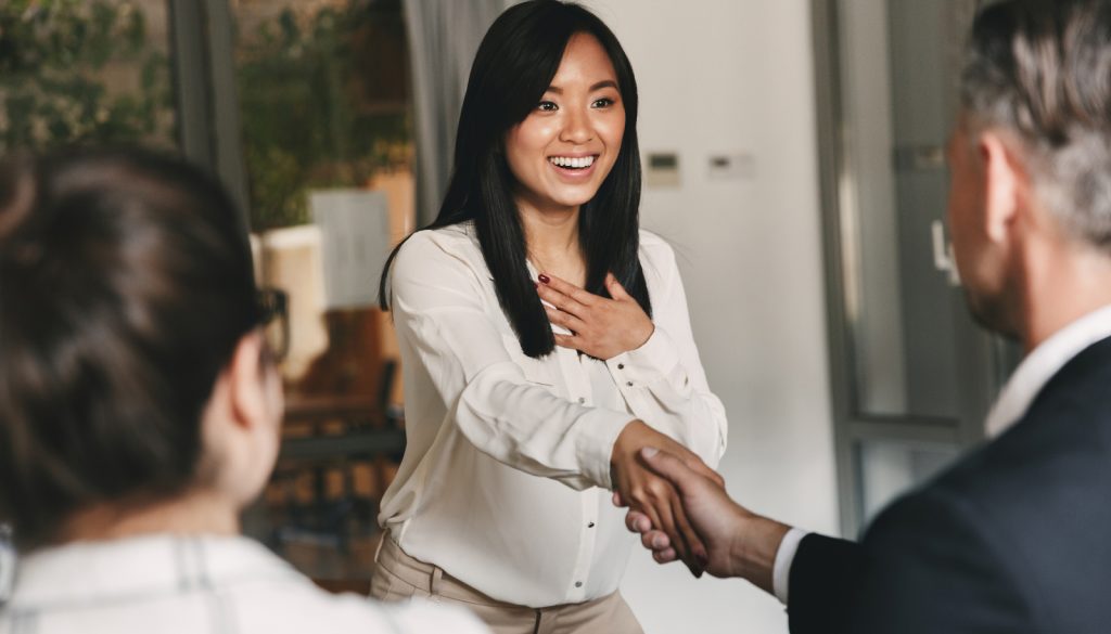 keuntungan franchisor