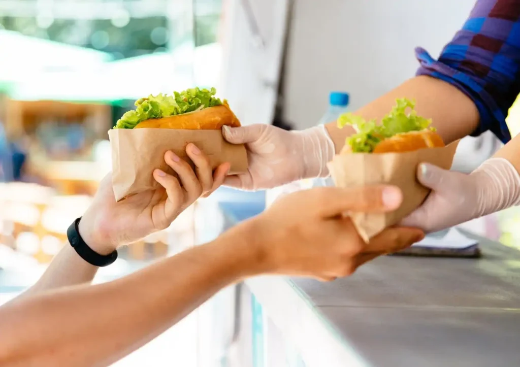 risiko membuka franchise snack premium