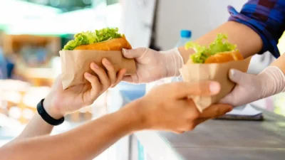 risiko membuka franchise snack premium